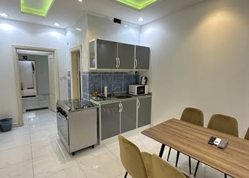 استديو هادئ بسرير ماستر