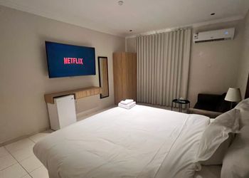 استديو هادئ بسرير ماستر 