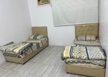 استراحة بمجالس واسعة وجلسة خارجية