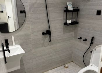 استديو هادئ بسرير ماستر