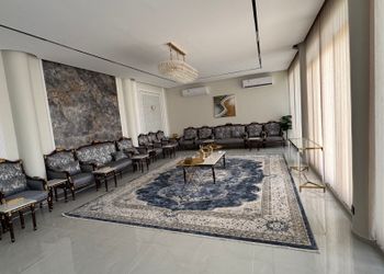 منتجع بمسبح