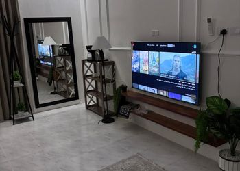 استديو بسرير ماستر وجلسة جانبية