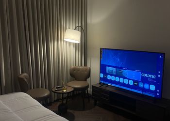 استديو بسرير ماستر