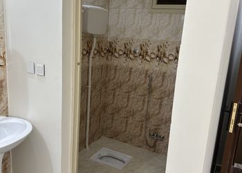 استديو هادئ بدخول ذاتي للرجال فقط