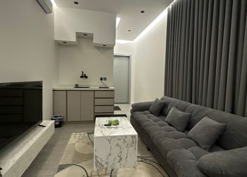 شقة بسرير ماستر 