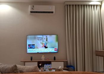 استديو بسرير ماستر وجلسة جانبية