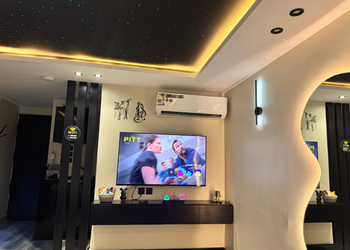استديو بأثاث مريح وبسيط 
