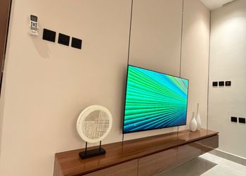 استديو بدخول ذاتي وتصميم هادئ 