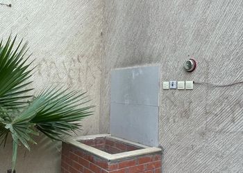 شاليه بمسطح اخضر و جلسة خارجية
