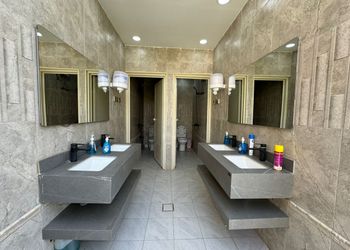 شاليه بمسطح اخضر