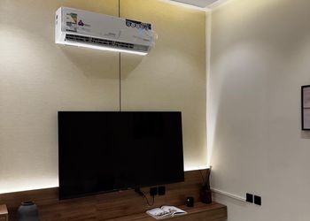 استديو بسرير ماستر وجلسة جانبية 
