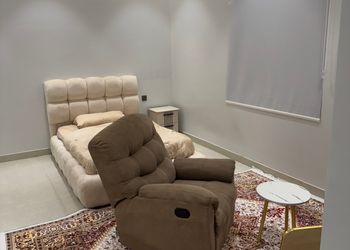 استديو هادئ بسرير فردي 