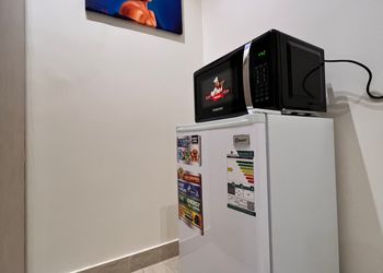 استديو بأثاث مريح وبسيط 4A