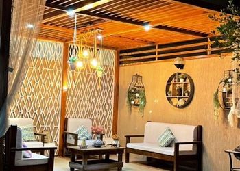 استراحة بجلسة خارجية ومسطح اخضر