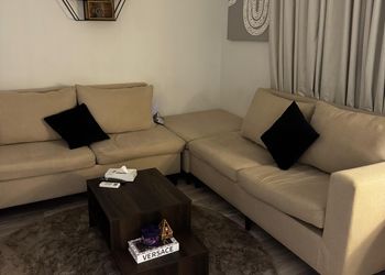 استديو بسرير ماستر وجلسة جانبية
