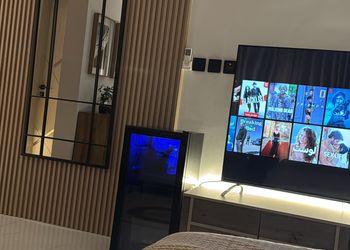 استديو هادئ بسرير ماستر