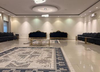استراحة بمسبح خارجي وجلسة خارجية