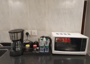 استديو بسرير ماستر 