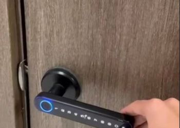 شقة بصالة أنيقة وغرفة نوم مريحة