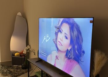 شقة بدخول ذاتي وصالة مريحة 