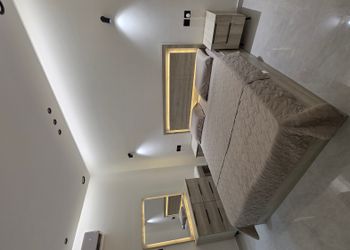 شقة بغرفة معيشة وغرفة نوم 