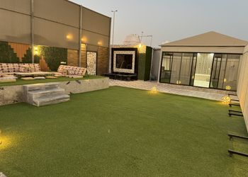شاليه بمسطح اخضر و مسبح
