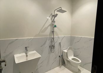 استوديو بأثاث فاخر و دخول ذاتي  