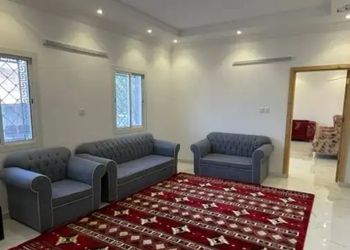 استراحة بمجالس وجلسة خارجية