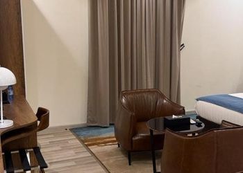 استديو بسرير ماستر 