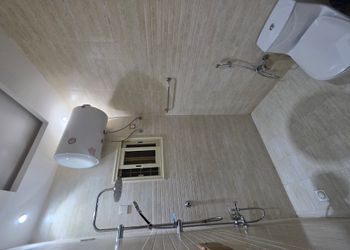 استراحة بمجلس وفناء خارجي 