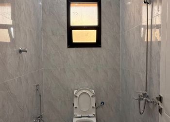 استديو بسرير ماستر