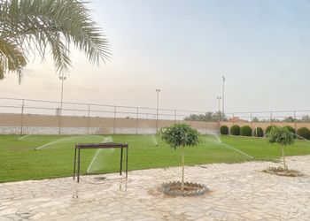 استراحة بمجلس وبيت شعر ومسبح 