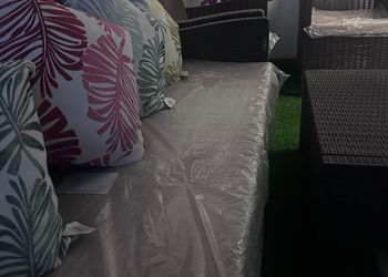 استديو هادئ بحديقة خارجية