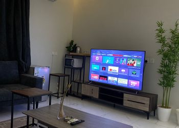 شقة بتصميم أنيق ودخول ذاتي