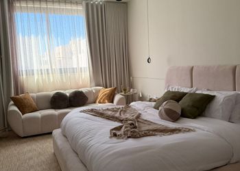 استديو بتصميم أنيق ودخول ذاتي