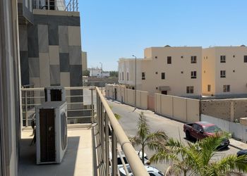 استديو بسرير ماستر وجلسة جانبية 