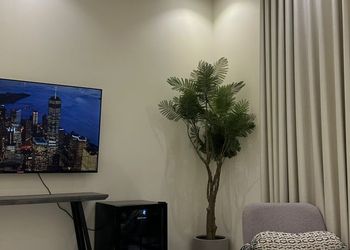استديو بسرير ماستر وجلسة جانبية