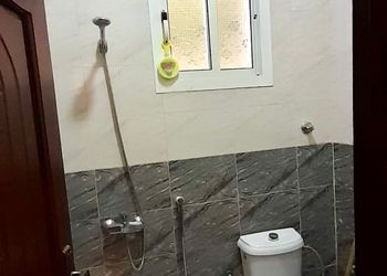 شاليه بمجالس وغرفتين نوم 