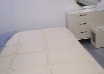 استديو بسرير ماستر وجلسة جانبية 