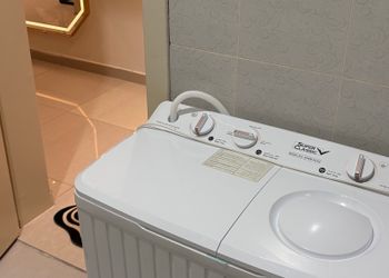 شقة بغرفتين نوم وصالة 