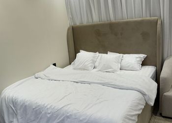 استديو بتصميم انيق ودخول ذاتي