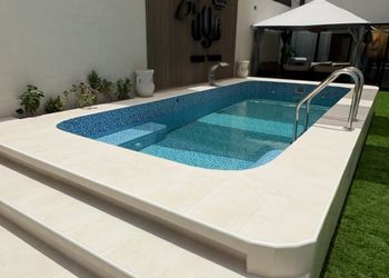 شاليه بمسطح اخضر