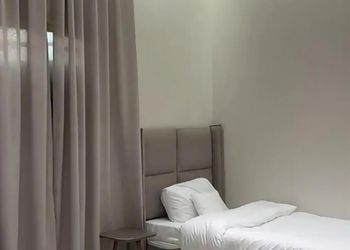   شاليه بإطلالة على الجبل 
