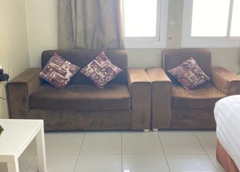 استديو بسرير ماستر وجلسة جانبية 