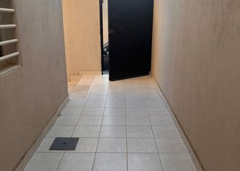شقة بغرفتين نوم وصالة