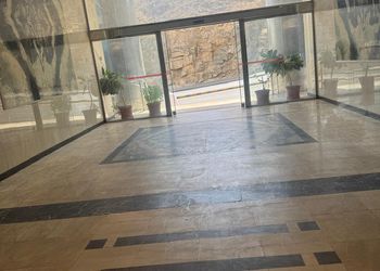 استديو ماستر وجلسة جانبية