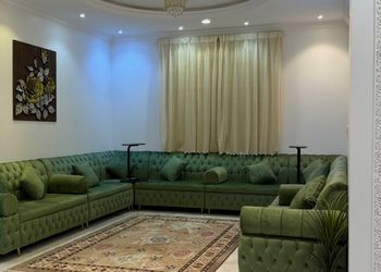 شاليه بمسبح داخلي ومجالس مريحة 