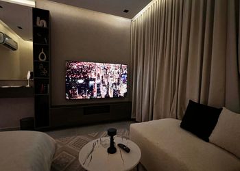 استديو بموقع مميز بدخول ذاتي