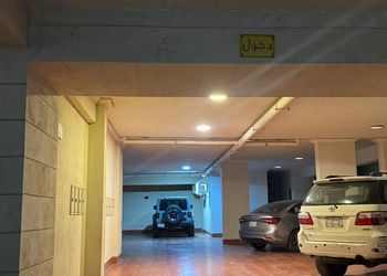 استديو بسرير ماستر وجلسة جانبية 