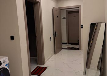 شقة بغرفتين نوم وصالة 